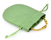 Le cadeau vert de cordon de tissu met en sac de petits sacs ronds de bijoux de velours