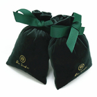 le sac de cadeau de cordon de tissu de 8x10cm a personnalisé la poche verte de cadeau de velours