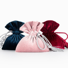 Le cadeau rose de cordon de tissu de velours met en sac pour la sucrerie 9x12cm
